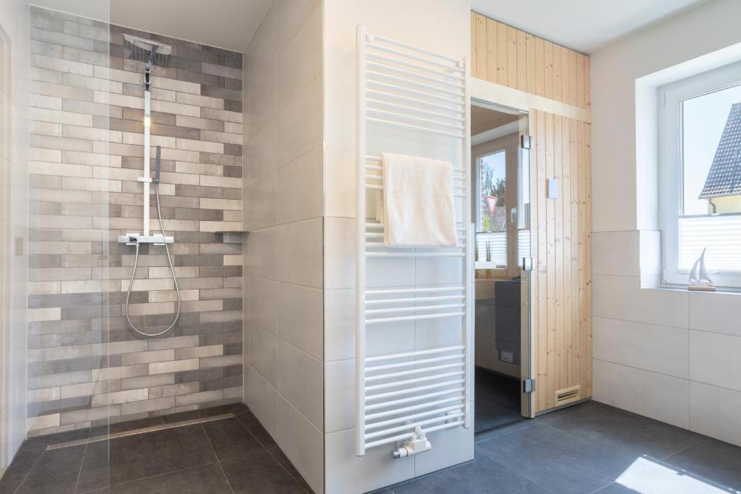 Villa Dornkamp 1 - Luxurioese Ferienwohnung Fuer 4 Personen Inklusive Sauna Und Garten Timmendorfer Strand Exterior foto